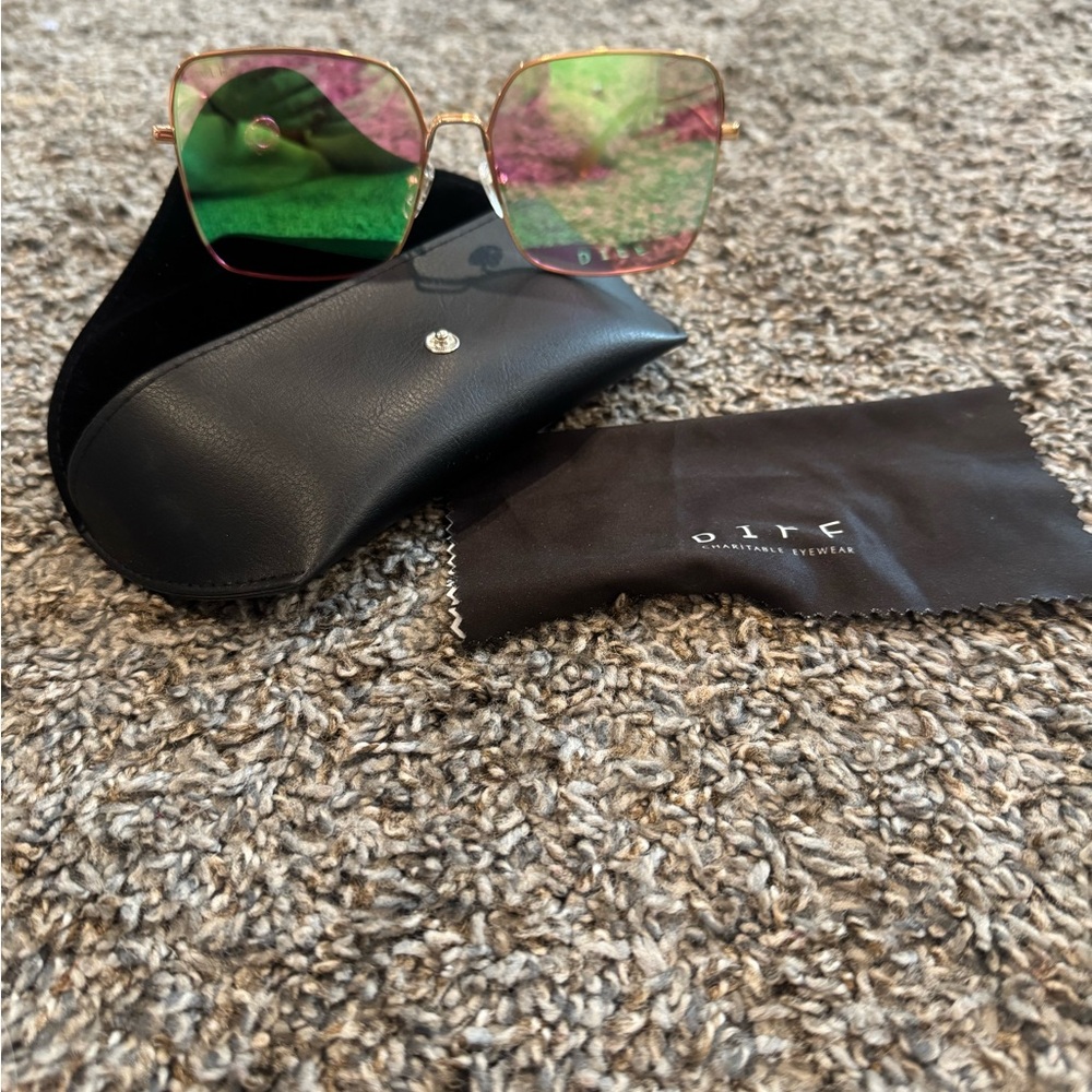 DIFF Eyewear Pink and Gold Sunglasses